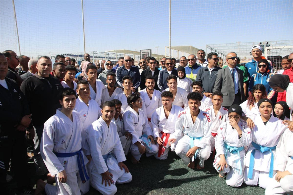 جانب من زيارة وزير الشباب للوادى الجديد