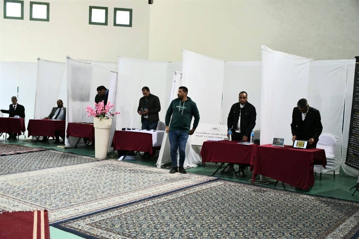 وزير الشباب ومحافظا الوادي الجديد ومطروح يشهدون فعاليات معرض المنتجات الحرفية والتراثية للشباب، وملتقى توظيف مصر