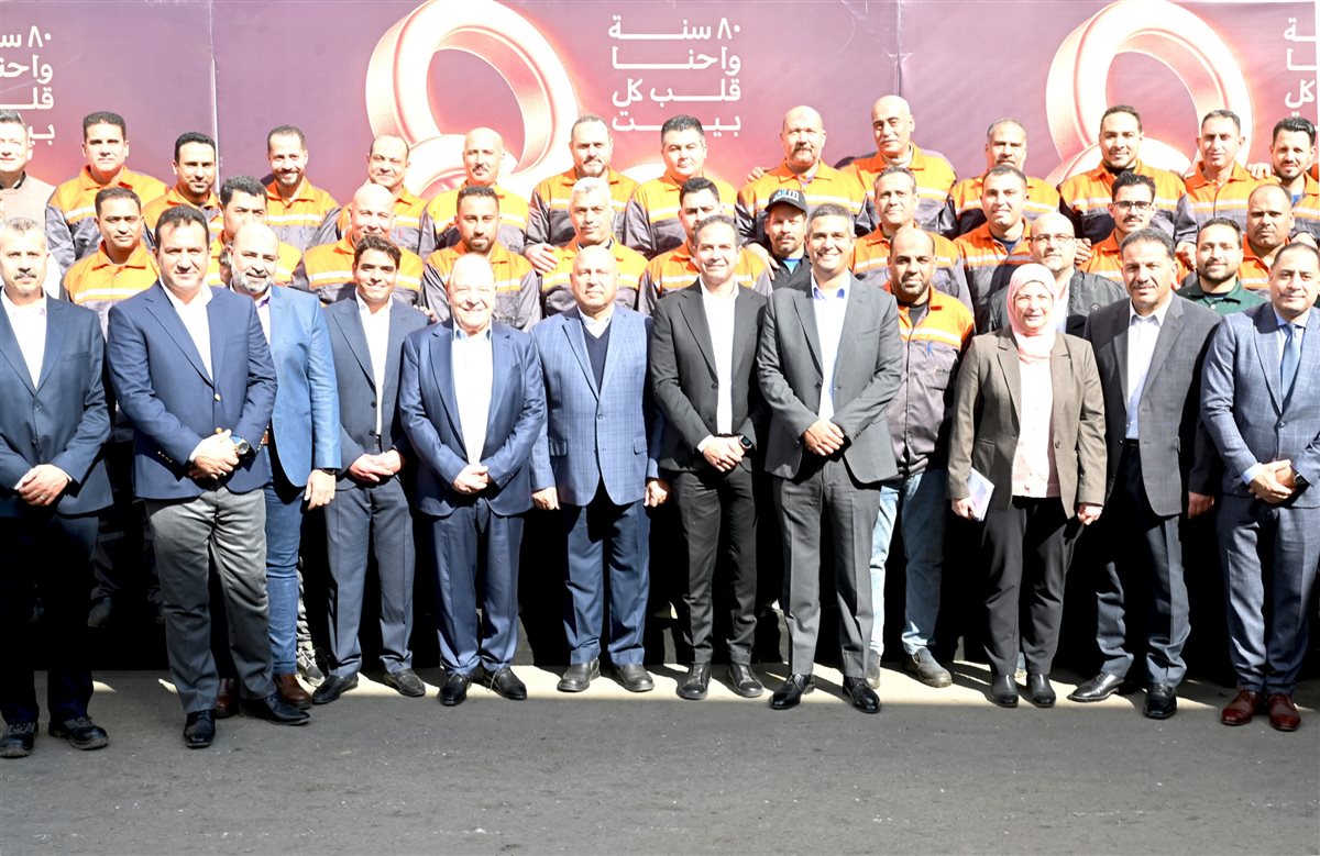 كامل الوزير في جولة &nbsp;للوقوف على سير العملية الإنتاجية وحل مشاكل المصانع