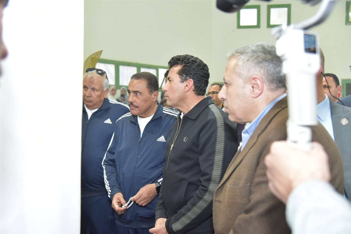 جانب من زيارة وزير الشباب والرياضة