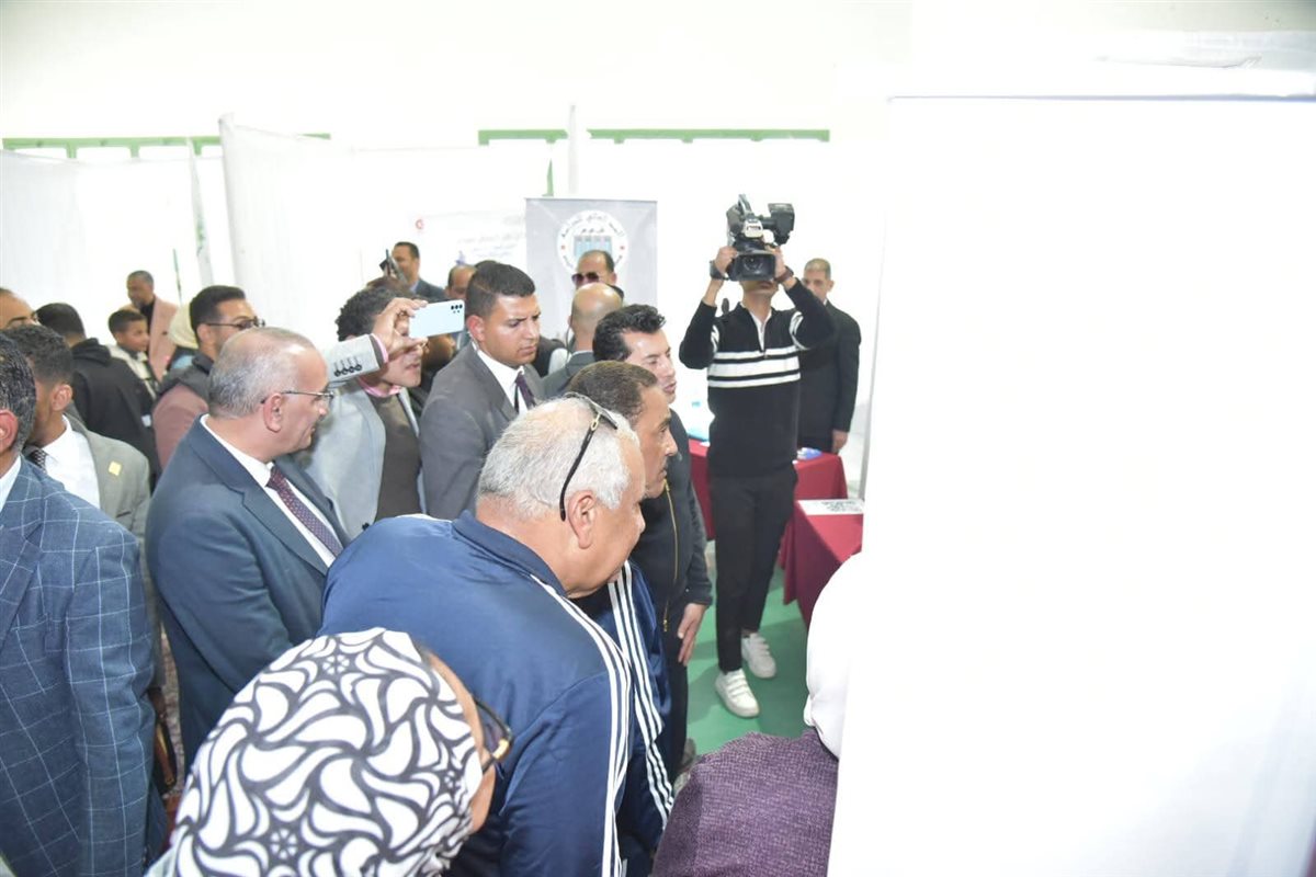 جانب من زيارة وزير الشباب والرياضة