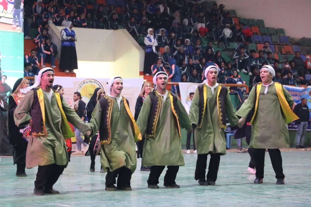 جانب من مشاركة وزير الشباب في ختام اولمبياد المحافظات الحدودية