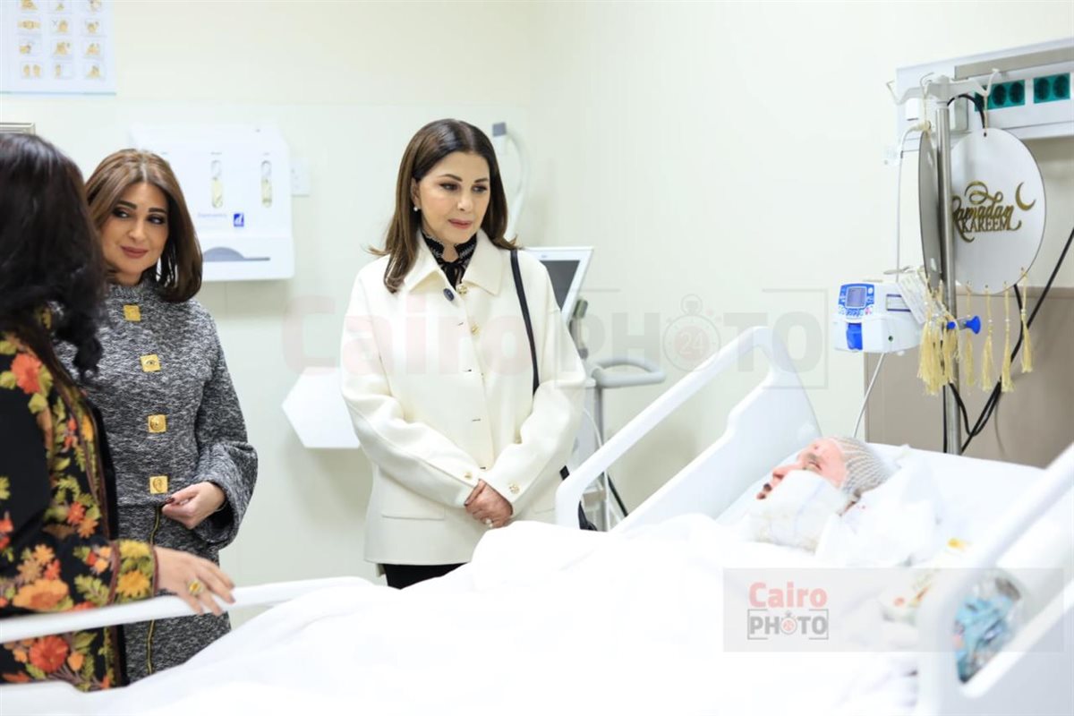 رفقة هبة السويدي.. ماجدة الرومي تزور مستشفى أهل مصر لعلاج الحروق