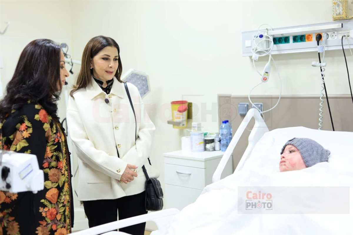 رفقة هبة السويدي.. ماجدة الرومي تزور مستشفى أهل مصر لعلاج الحروق