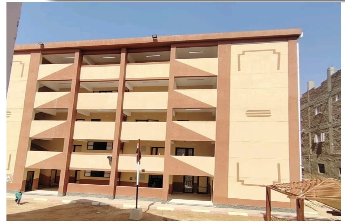 المدارس الجديدة