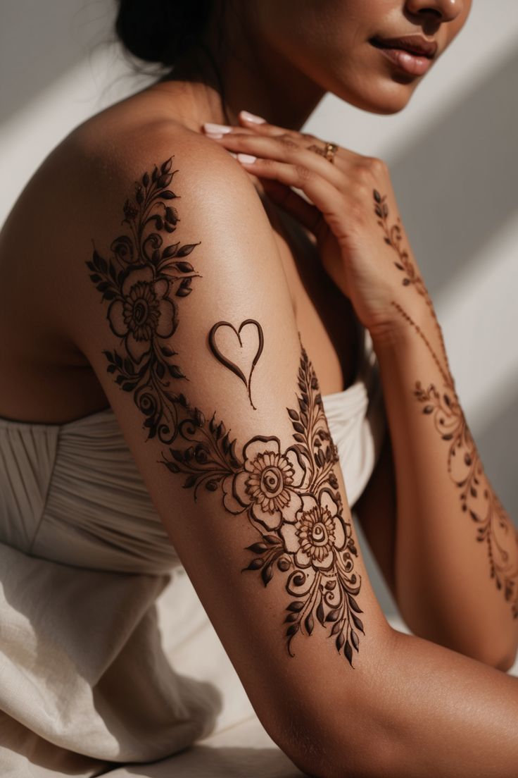 رسومات حنة على الجسم للعروسة