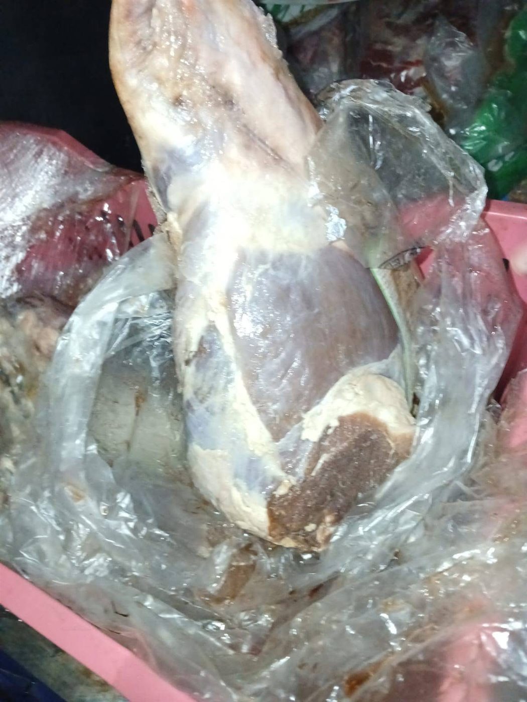 ضبط أغذية غير صالحة بحملة بيطرية بالأقصر&nbsp;