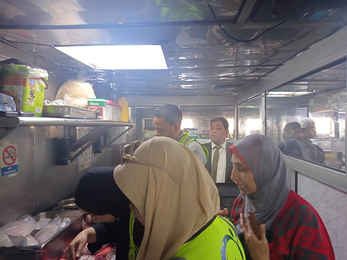 ضبط أغذية غير صالحة بحملة بيطرية بالأقصر&nbsp;