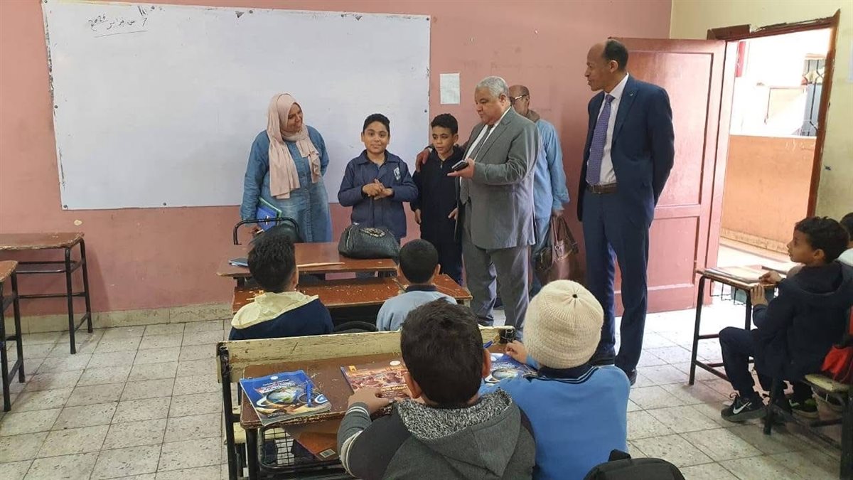 وكيل وزارة التربيه والتعليم بالأقصر يتابع انتظام الدراسة&nbsp;