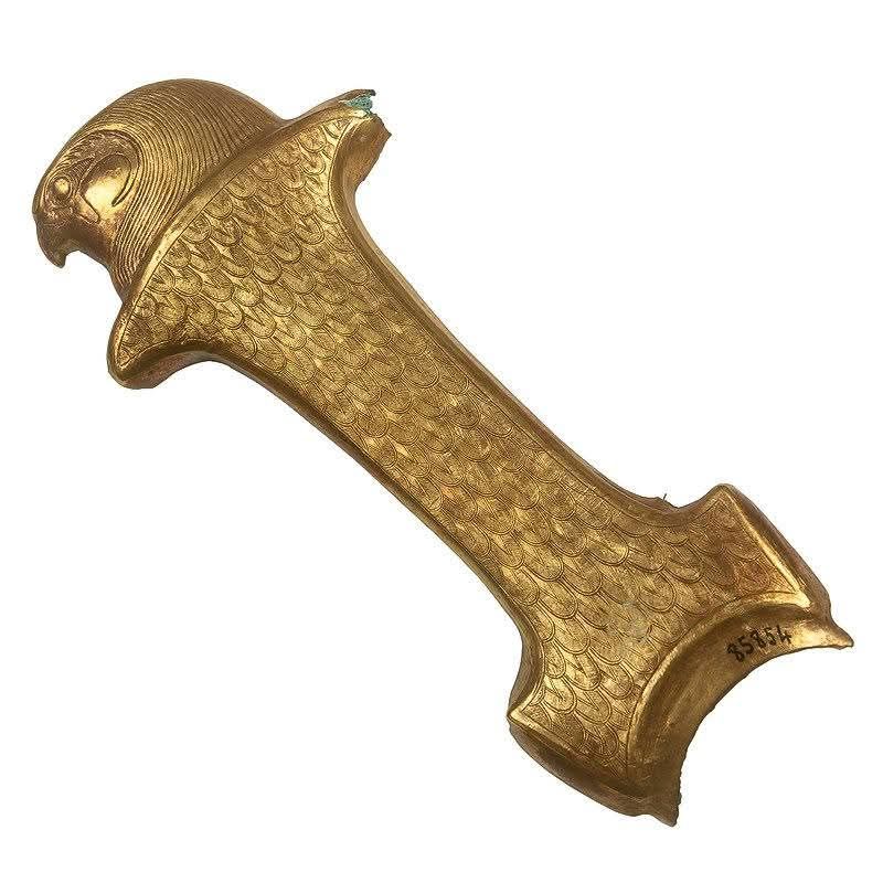 &nbsp;خنجر «رأس الصقر» الملكي