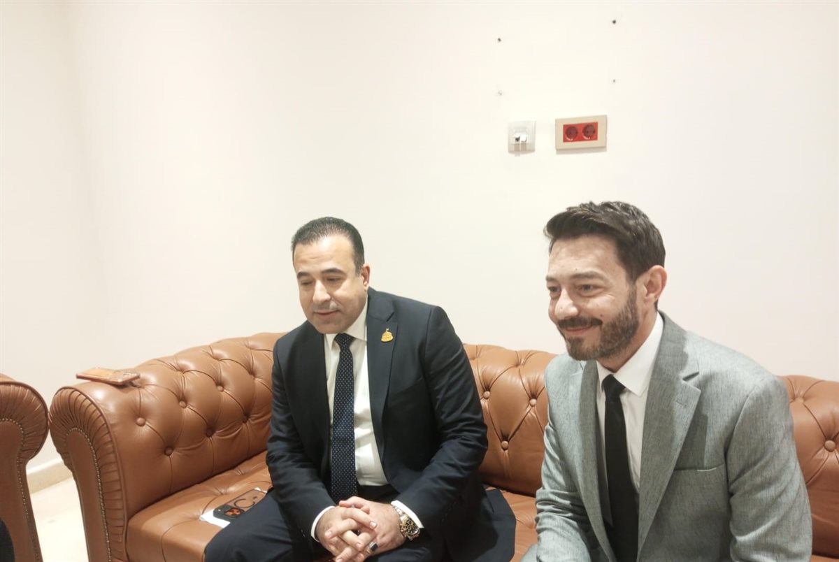 أحمد زاهر يشارك في اجتماع لجنة الاتصالات لإعداد مشروع قانون يضع ضوابط لاستخدام الأطفال للتطبيقات