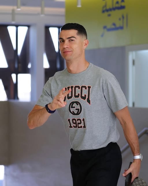 <strong>بعد انتهاء الأزمة.. كريستيانو رونالدو يشارك في تدريبات النصر استعدادًا لمباراة الفتح</strong>