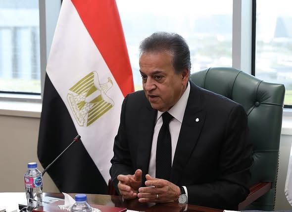 لدكتور خالد عبدالغفار يجتمع بقيادات الصحة