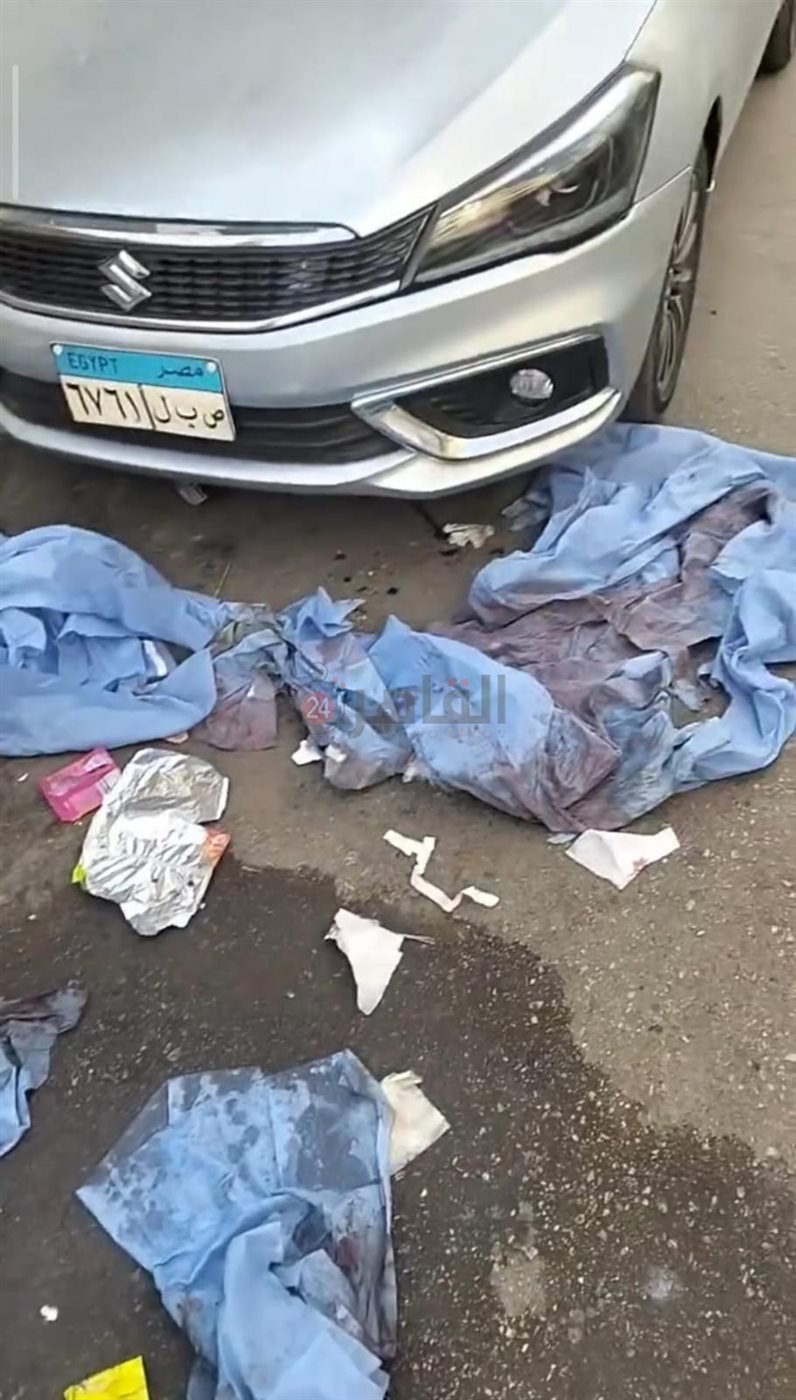 إلقاء المخلفات الطبية بجوار صناديق القمامة