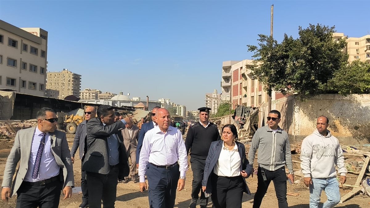 &nbsp;إزالة سوق المنهل العشوائي بمدينة نصر