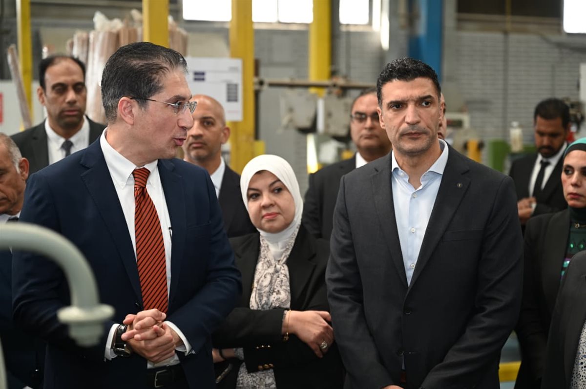 وزير الصناعة الجديد يتفقد مصانع هيتاشي إنرجي للمحولات وأرما للصناعات الغذائية