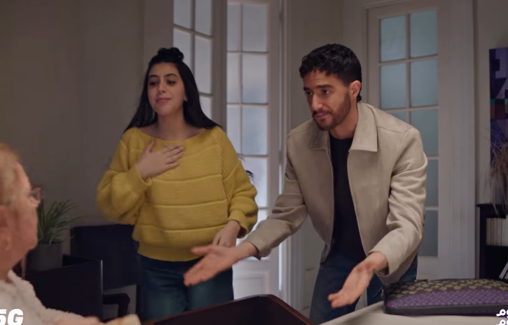 انا لو هختار هختارك انت.. أحمد مالك وياسمينا العبد وحنان سليمان يشاركون في إعلان we