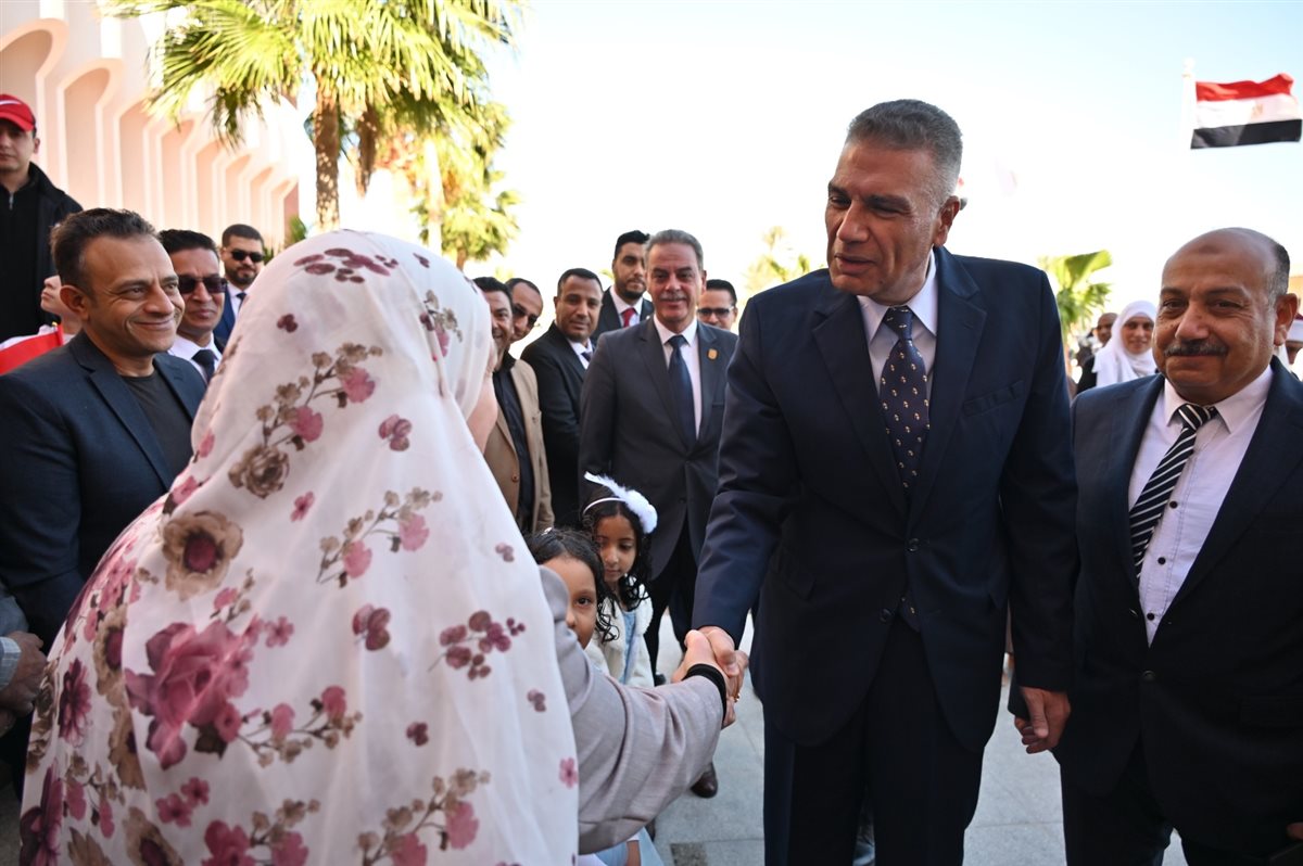 اللواء إسماعيل كمال محافظ جنوب سيناء 