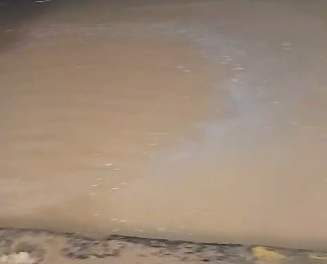 كسر بماسورة مياه بالممشى السياحي في الغردقة