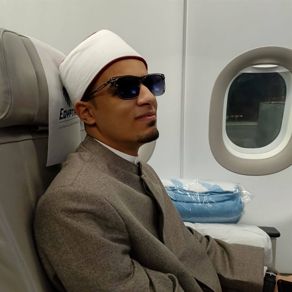 نجم دولة التلاوة.. القارئ الشيخ محمد أحمد حسن يسافر إلى الإمارات لإحياء ليالي رمضان بصلاة التراويح