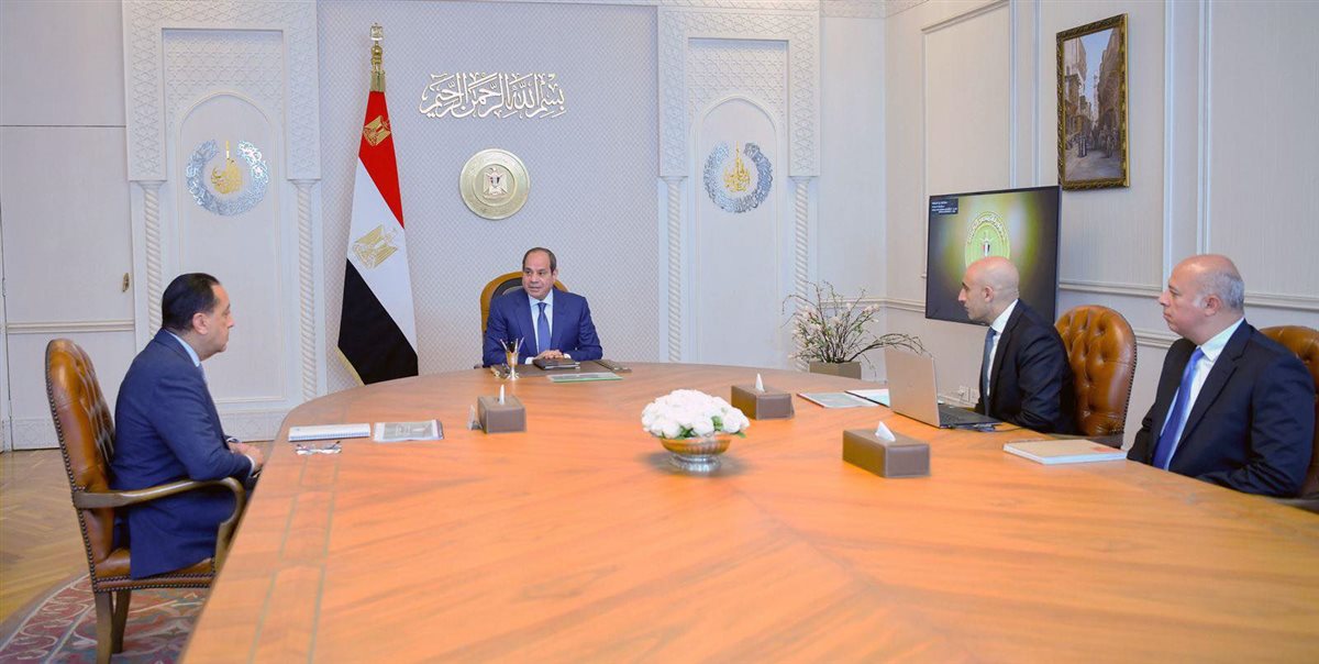 اجتماع الرئيس السيسي مع وزير التعليم اليوم