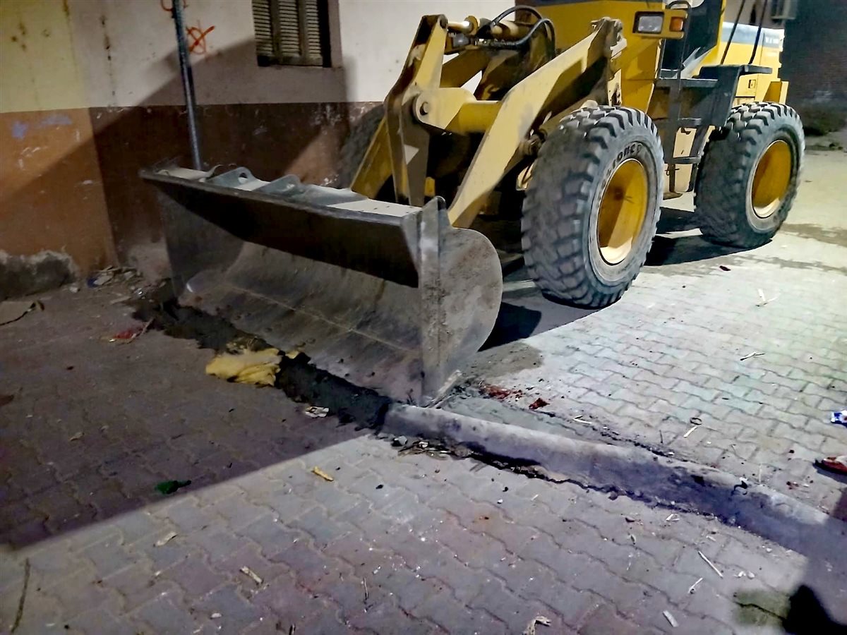 إزالة المطبات العشوائية&nbsp;