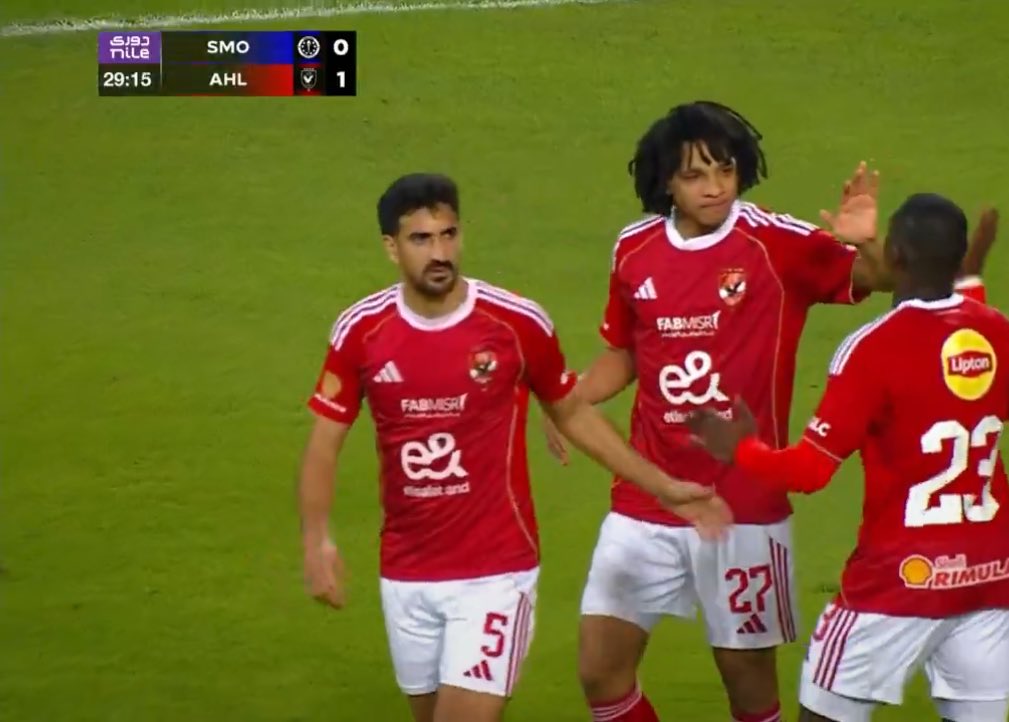 <strong>احتفال مروان عثمان بهدفه في شباك سموحة بالجولة 19 لمسابقة الدوري الممتاز</strong>