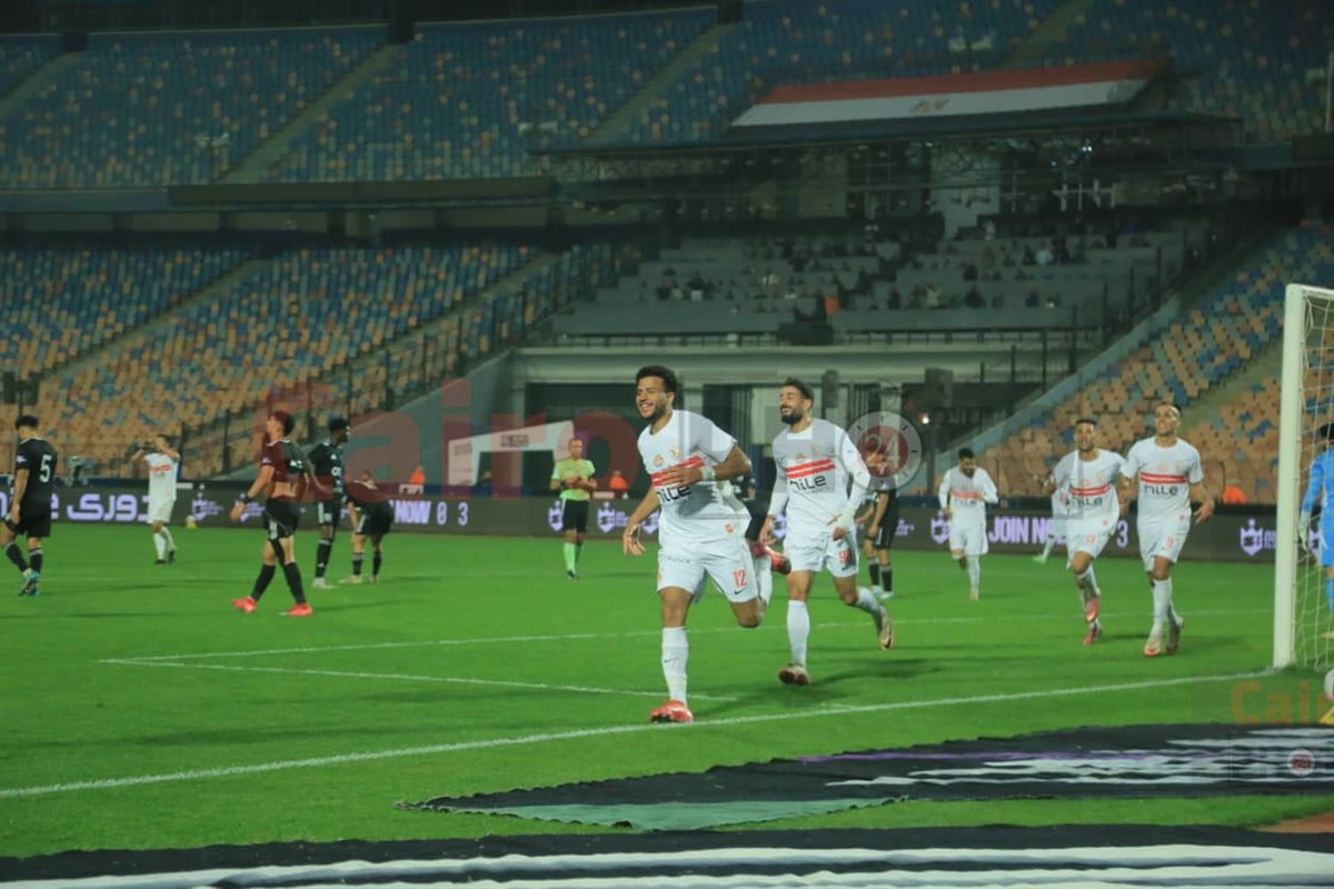 احتفال أحمد ربيع لاعب الزمالك بالهدف الثاني في شباك زد