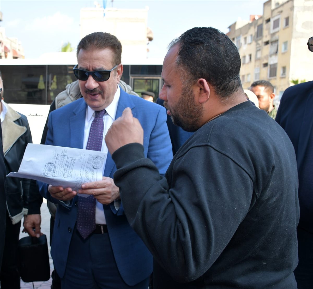 محافظ بورسعيد يتابع انتظام العمل بوحدة صحة المناخ 2 