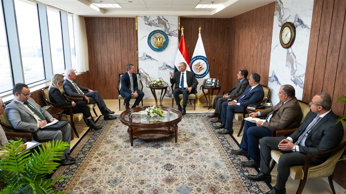 &nbsp;وزير البترول