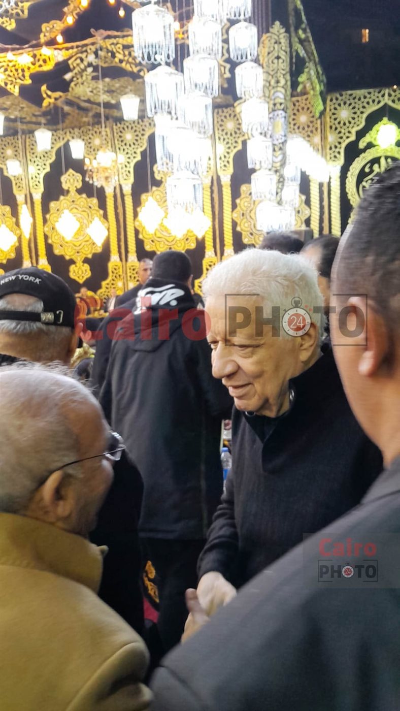 <strong>من عزاء مصطفى رياض&nbsp;</strong>