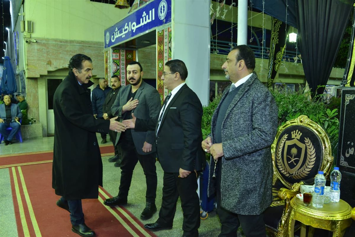 الكابتن عصام شلتوت يقدم واجب العزاء
