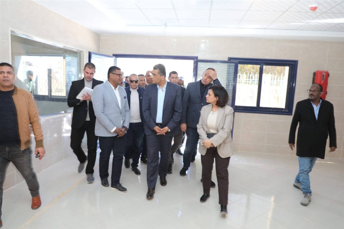محافظ البحر الاحمر في جولة بسفاجا 