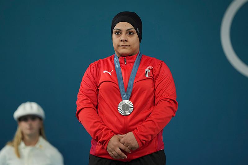 تتويج سارة سمير بفضية باريس 2024