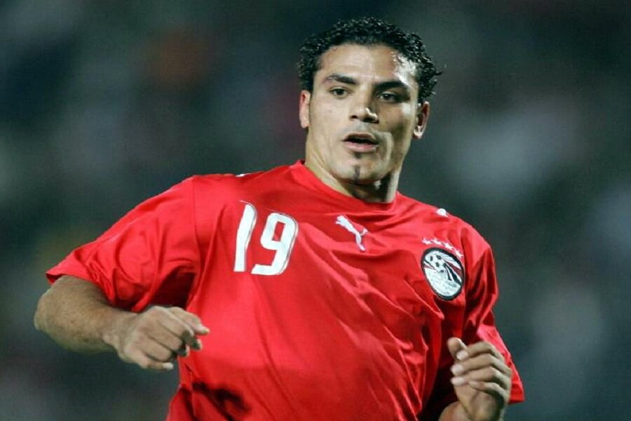 عمرو زكي لاعب منتخب مصر