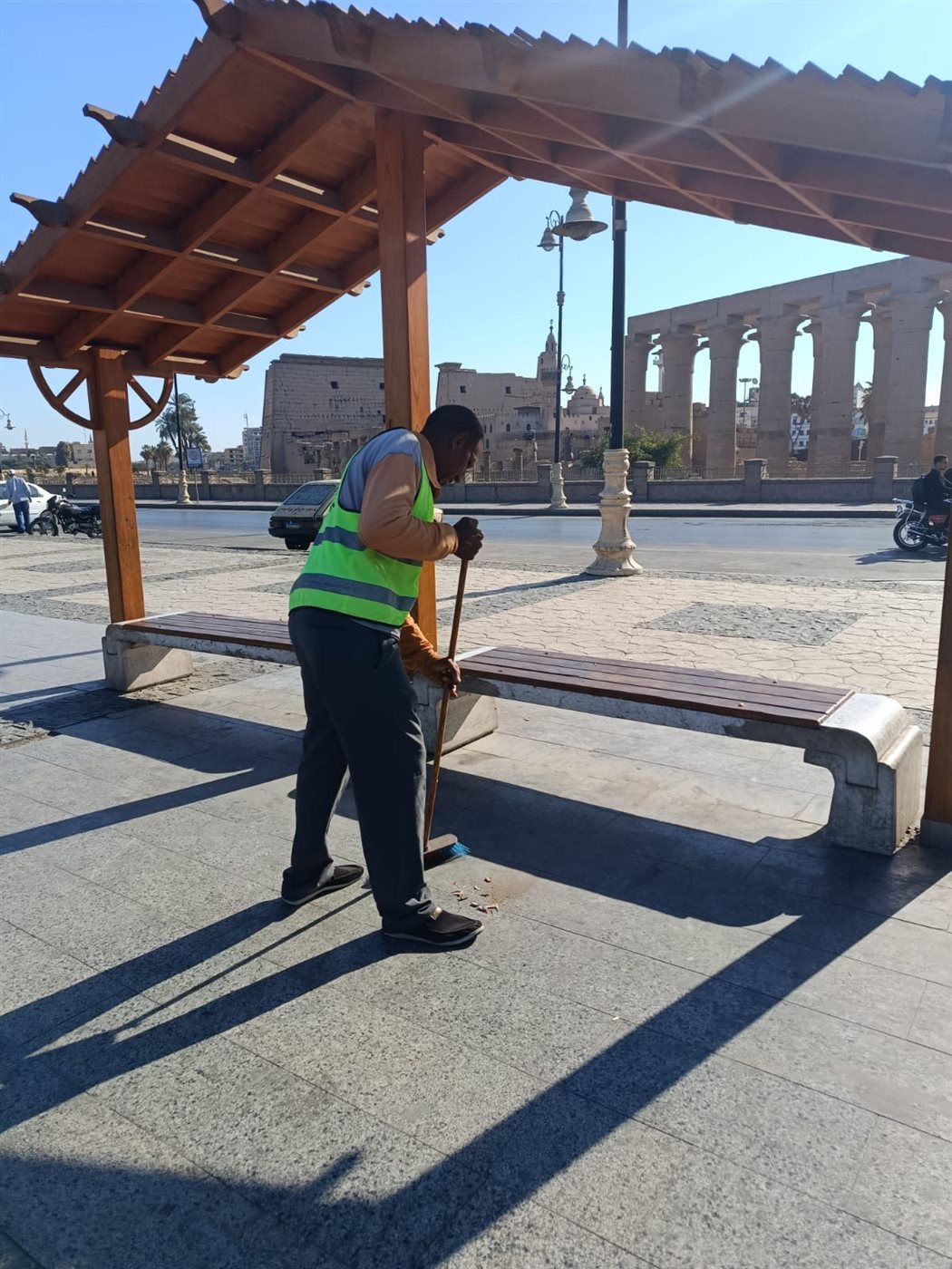 رئيس مدينة الأقصر يتابع منظومة النظافة&nbsp;
