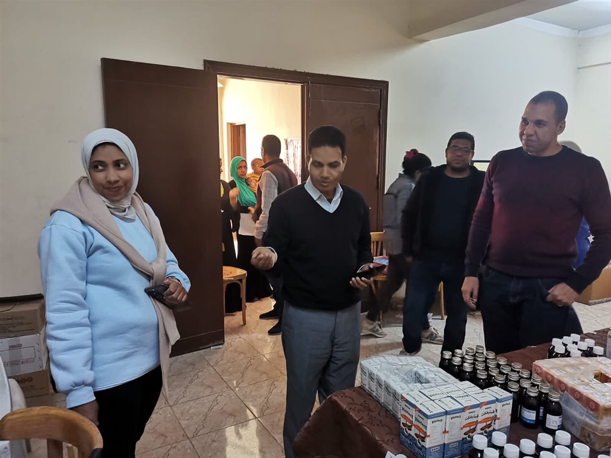 قافلة طبية بمركز شباب الزهراء بالطود