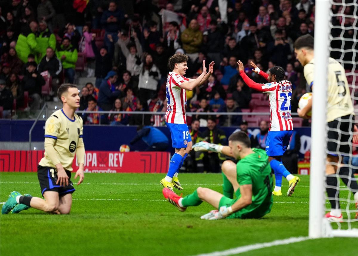 القنوات الناقلة لمباراة برشلونة وأتلتيكو مدريد بث مباشر اليوم في كأس ملك إسبانيا&nbsp;