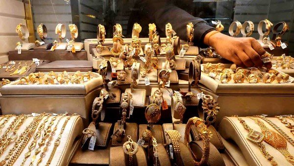 سعر الذهب اليوم في مصر عيار 21 اليوم الأربعاء 8 أبريل 2026