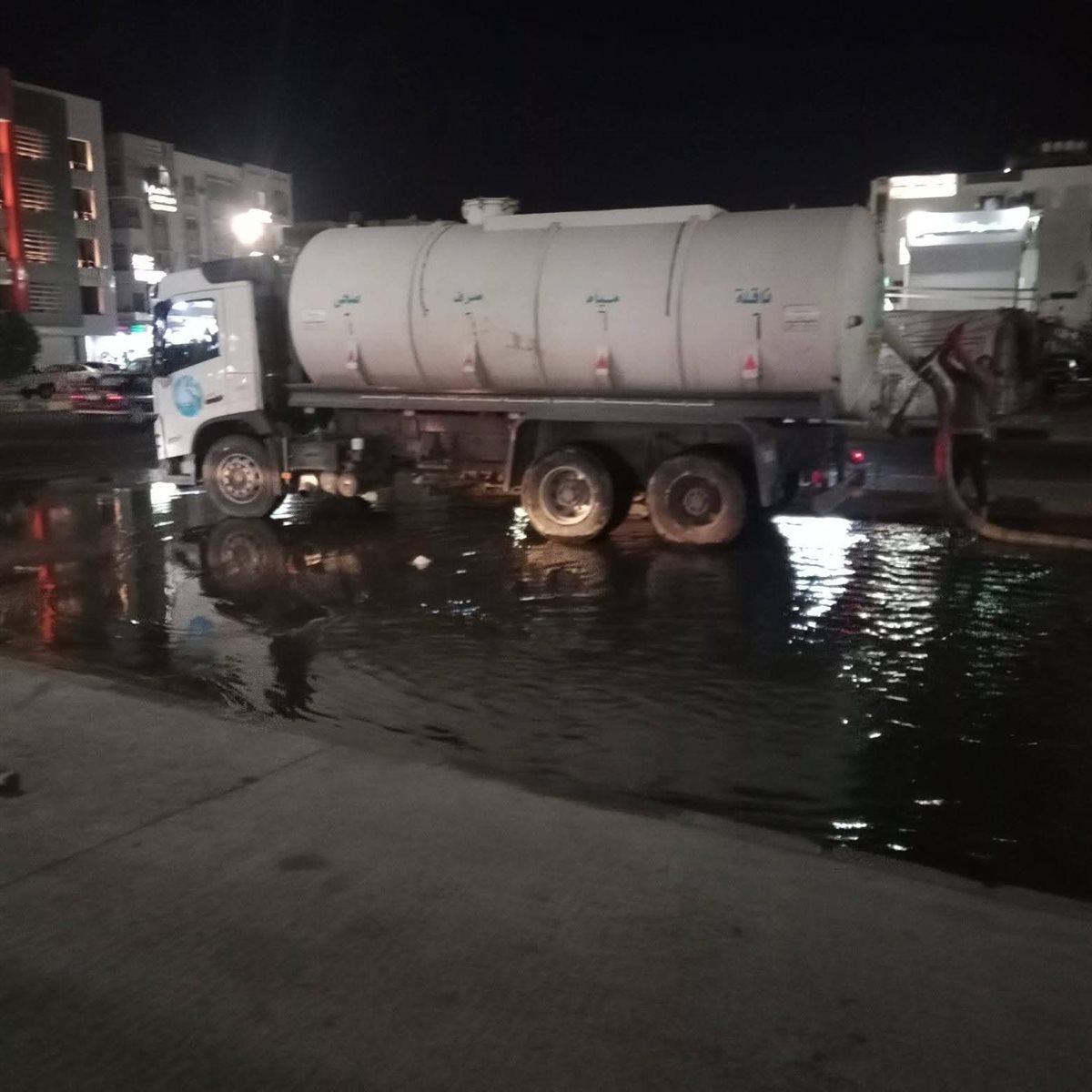تسرب مياه صرف صحي بالغردقة 