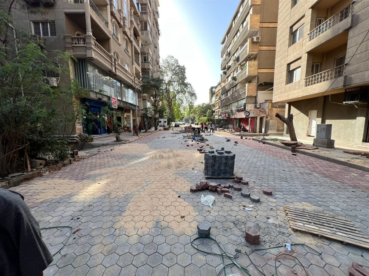 <strong>محافظ الجيزة: تطوير ورصف 17 شارعًا بحي العجوزة ضمن الخطة الاستثمارية</strong>
