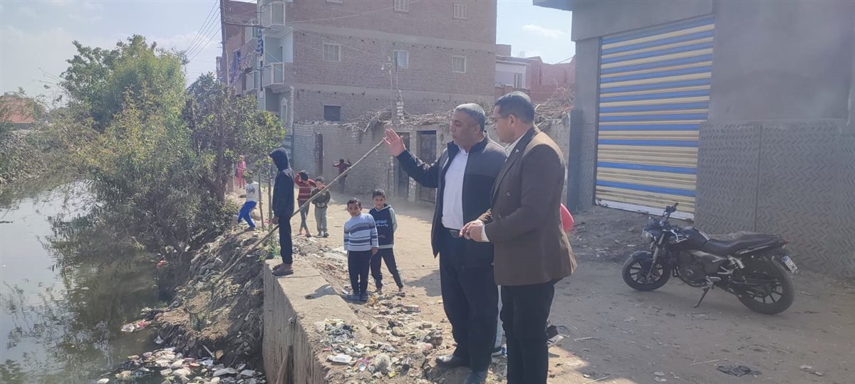 تطهير المجرى المائي بعزبة علي عبد العال بزاوية الكرادسة