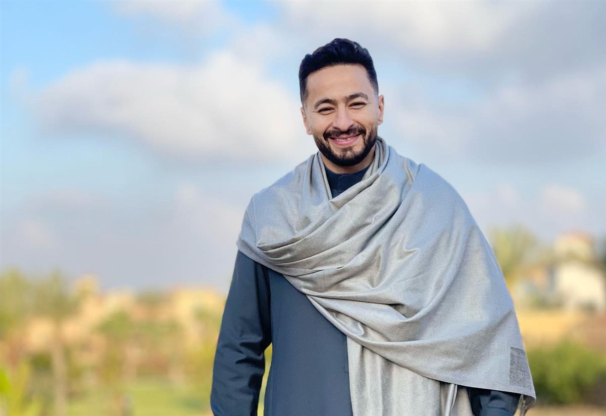 حماده هلال في كواليس المداح