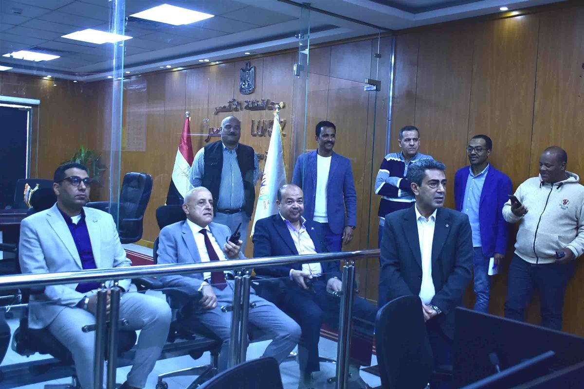 محافظ الأقصر يتابع تطبيق تعريفات الركوب الجديدة&nbsp;