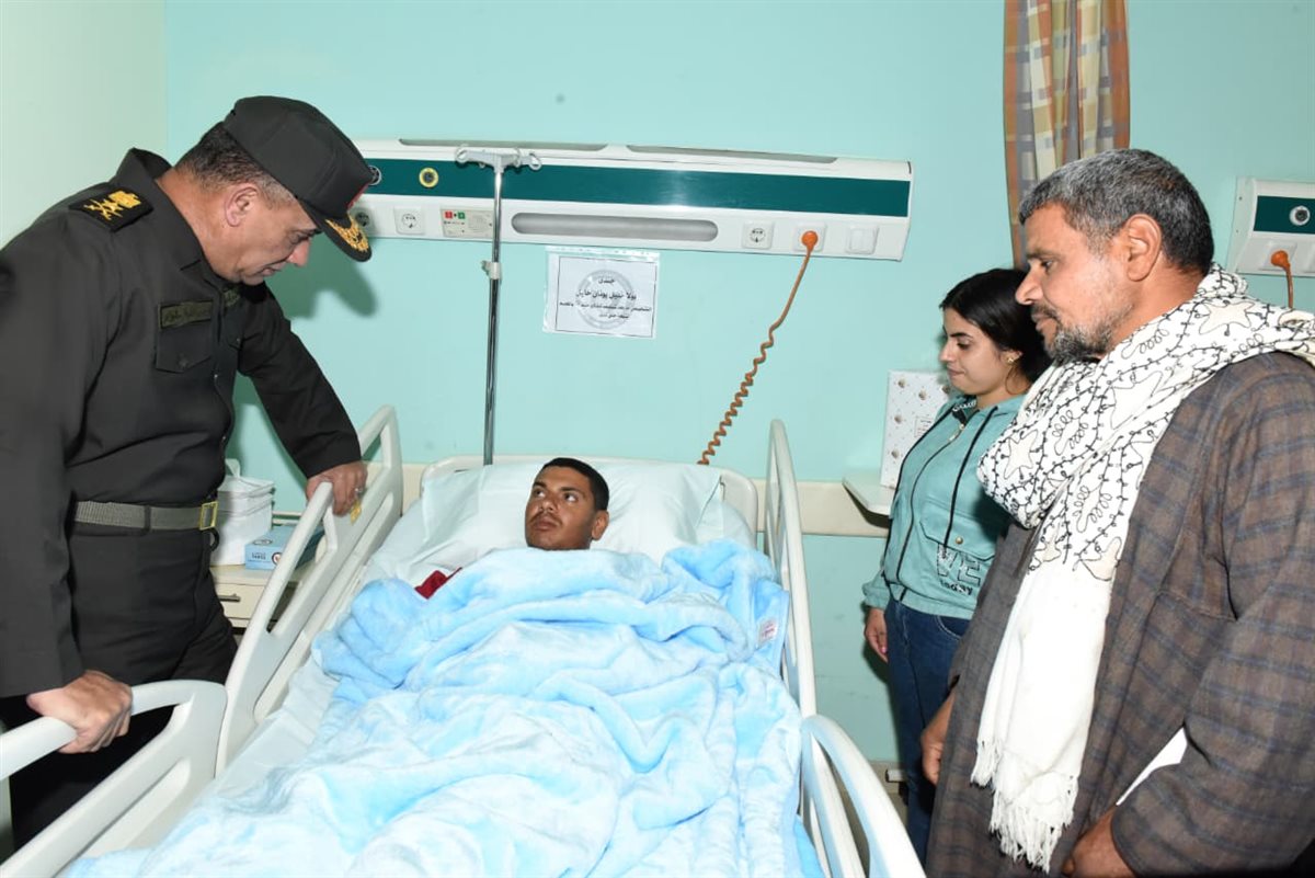 جانب من زيارة القائد العام للقوات المسلحة