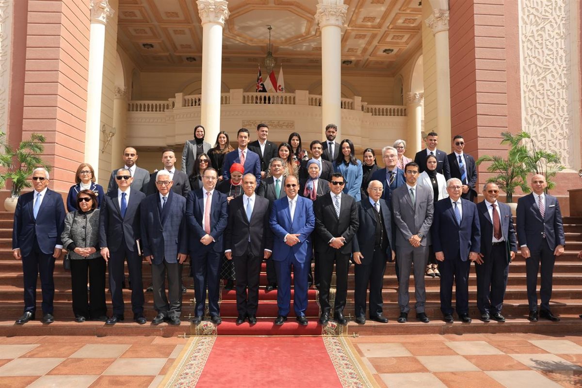 وزير الخارجية