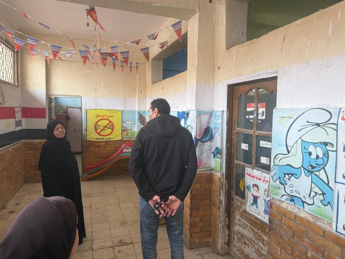 <strong>جولة مفاجئة لوزير الرياضة لعدد من مراكز الشباب</strong>