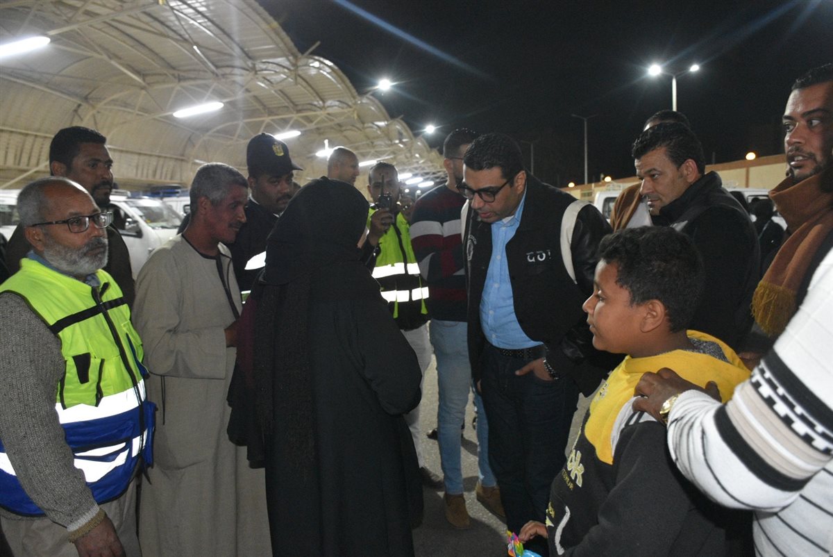 جولة نائب المحافظ بموقف السيارات&nbsp;