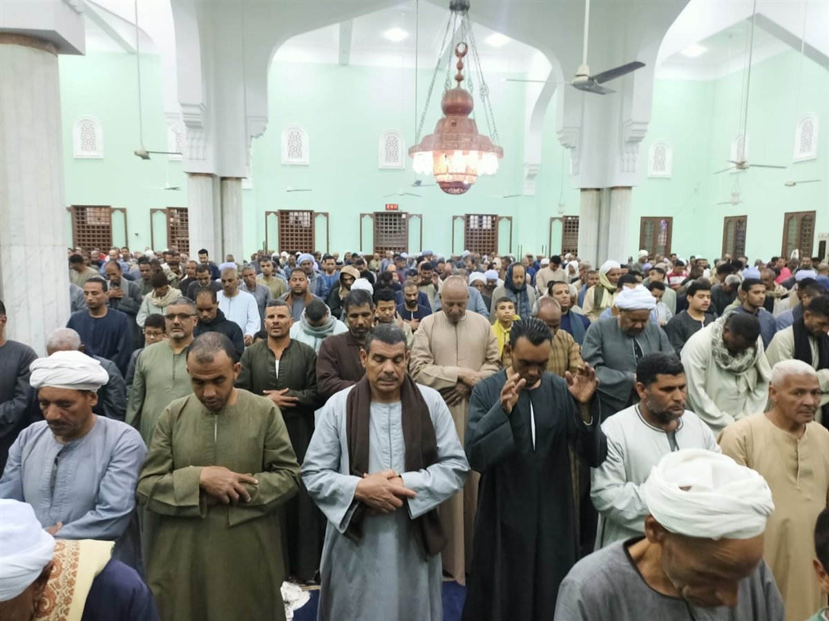 احتفالية كبرى بليلة القدر في ساحة الشيخ الطيب بالقرنة&nbsp;
