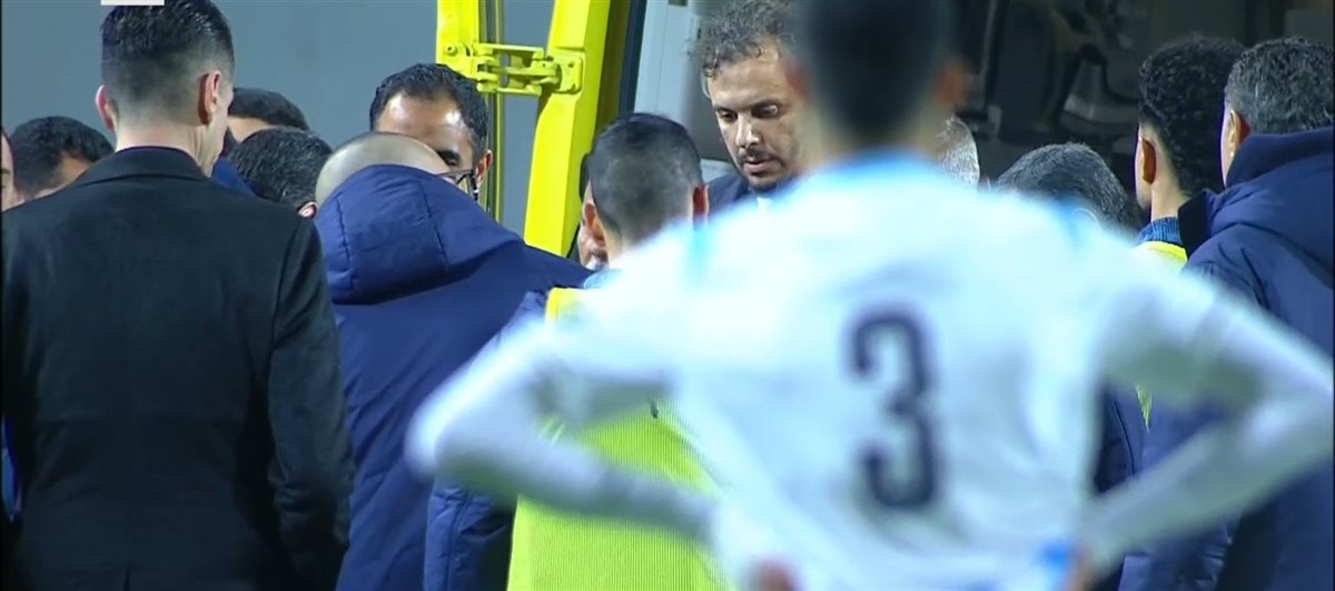 إصابة خطيرة لـ محمد حمدي لاعب بيراميدز في مباراة بتروجت بـ كأس مصر (2)